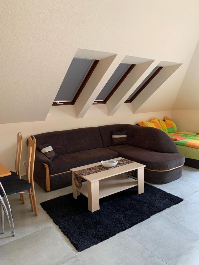 Balaton Kinizsi Apartman Siofok Ngoại thất bức ảnh