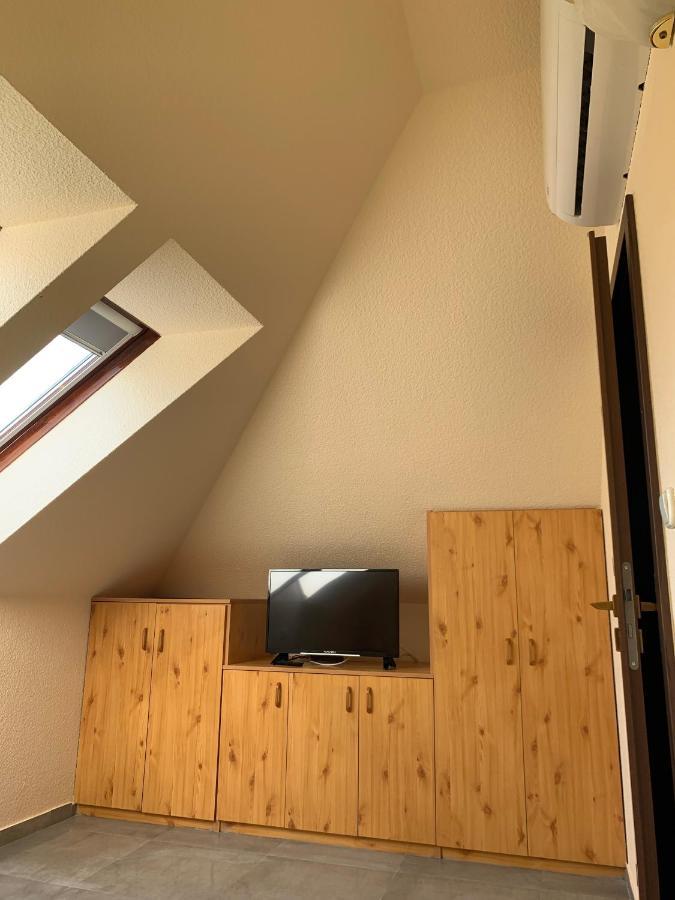 Balaton Kinizsi Apartman Siofok Ngoại thất bức ảnh