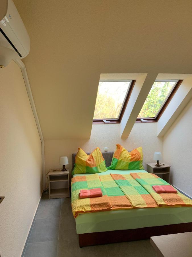 Balaton Kinizsi Apartman Siofok Ngoại thất bức ảnh