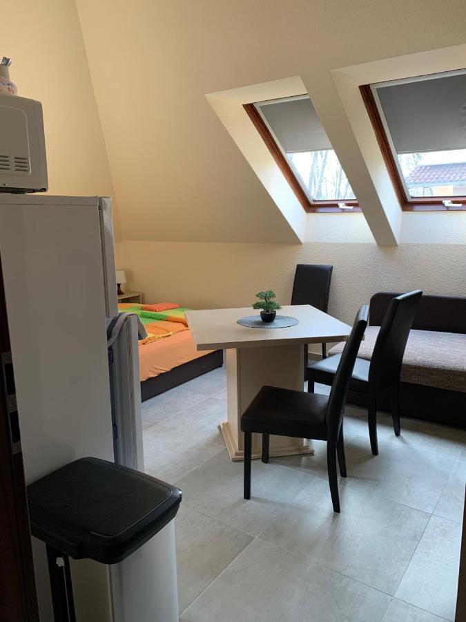 Balaton Kinizsi Apartman Siofok Ngoại thất bức ảnh