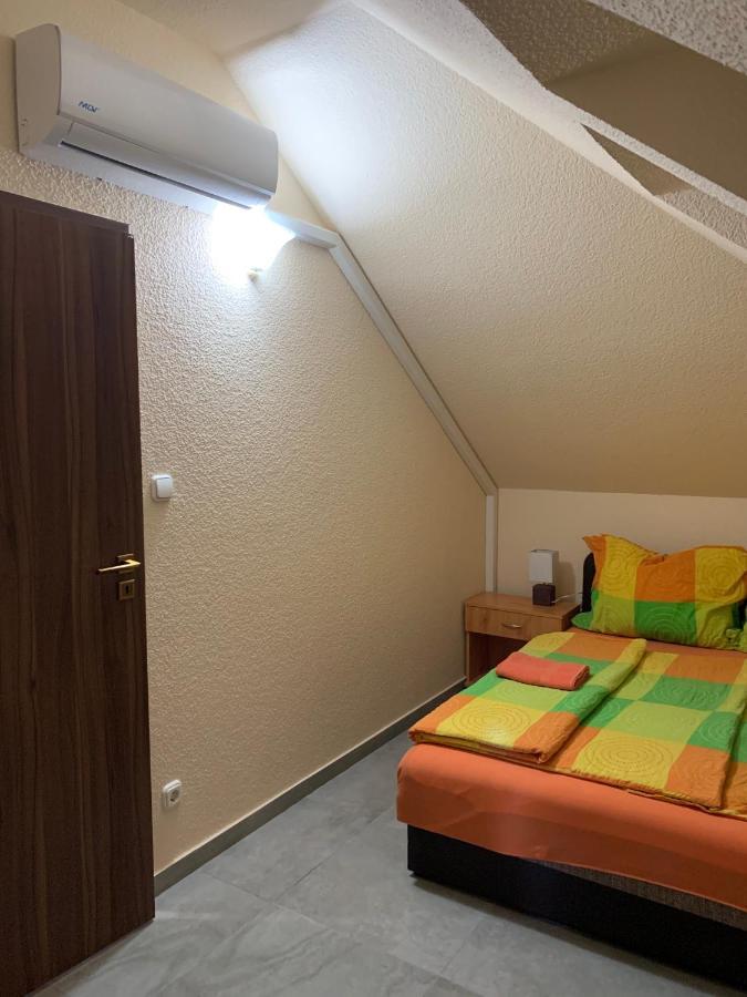 Balaton Kinizsi Apartman Siofok Ngoại thất bức ảnh