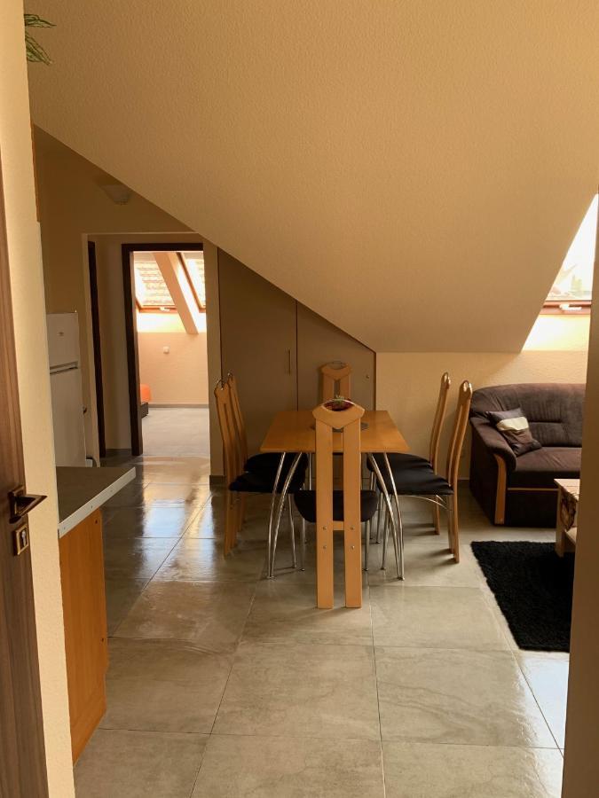 Balaton Kinizsi Apartman Siofok Ngoại thất bức ảnh