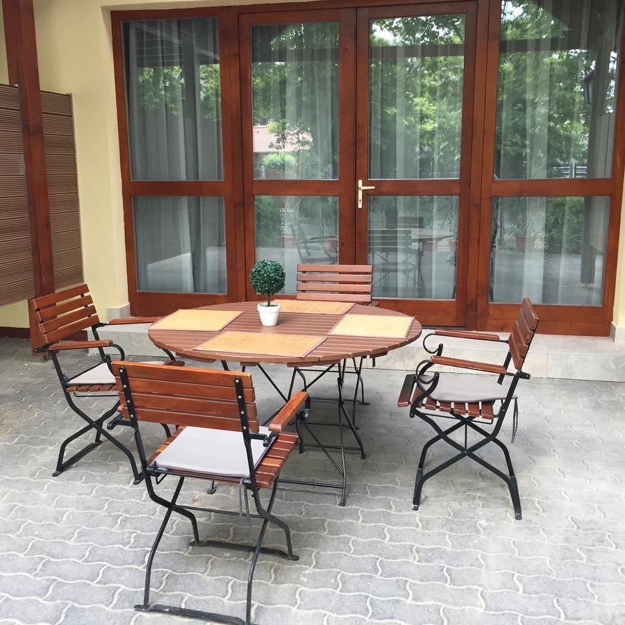 Balaton Kinizsi Apartman Siofok Ngoại thất bức ảnh
